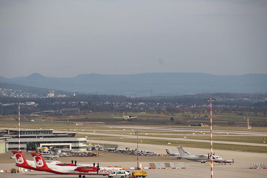 JF Buchen bei der Flughafenfeuerwehr Stuttgart
