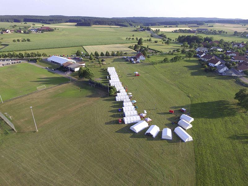 Zeltlager aus Vogelperspektive