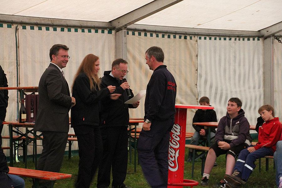 Gottesdienst und Ehrungen