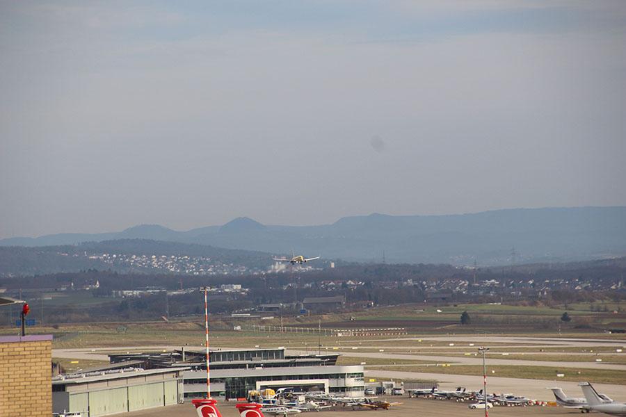 JF Buchen bei der Flughafenfeuerwehr Stuttgart
